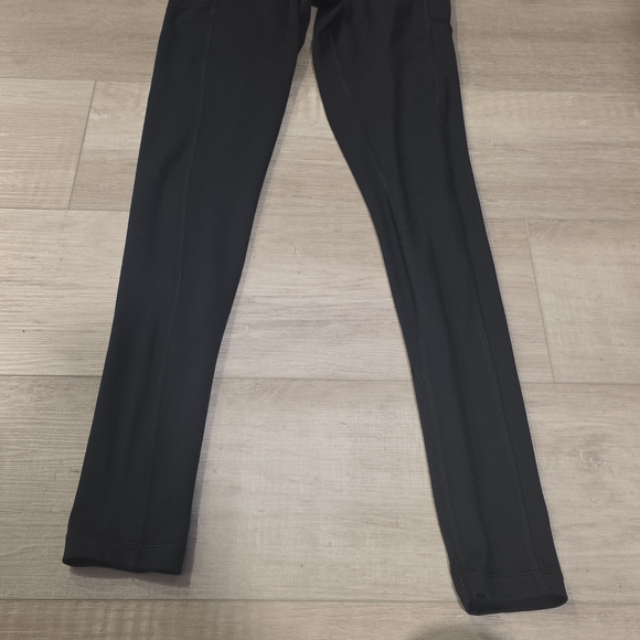 Victoria’s Secret Black Leggings – Size 6 – Side Pockets - Picture 2 of 11